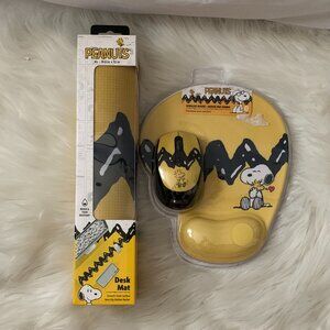 PEANUTS Snoopy Zig Zag Desk Mat, Wirelss Mouse & Pad SET (3 PIECES)